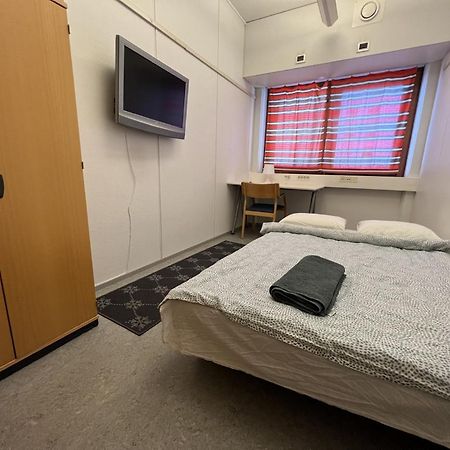 Hmi Smart Group 0227 Hostel Helsinki Exterior foto